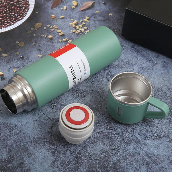 Kit Garrafa Térmica Inox 500ml Com 3 Xícaras Camping Viagem Café – Cores Sortidas